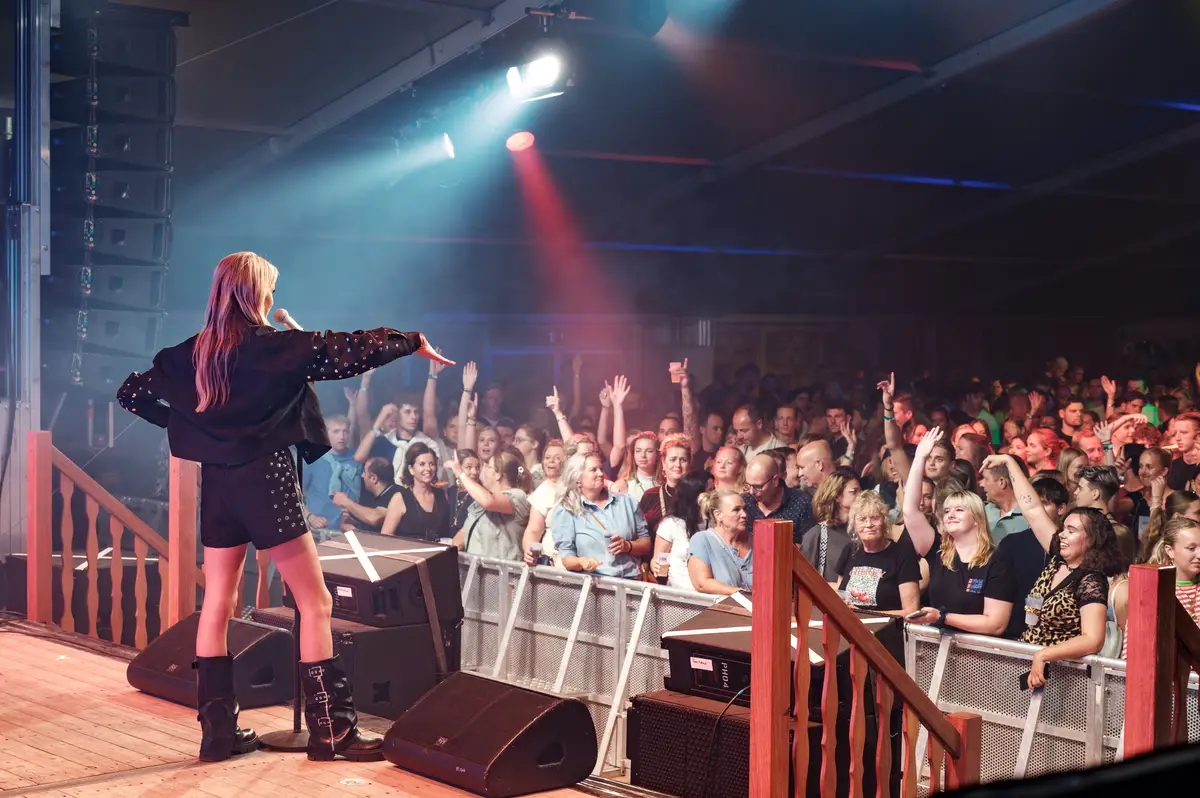 Zondag Hollandse feestavond