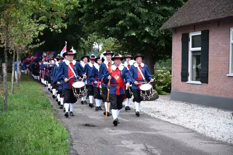 Sfeerbeeld Een nieuwe koning(in): Huldeblijk aan huis