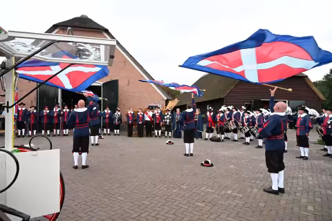 Sfeerbeeld Een nieuwe koning(in): Huldeblijk aan huis