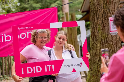 Sfeerbeeld Pink Ribbon Soester Wandelweekend